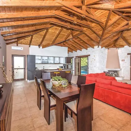 Sleeps 5 Air Con Wifi * Gaitani